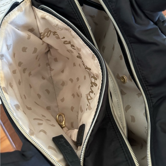 Itzy Ritzy Dream convertible diaper bag - Picture 3 of 7